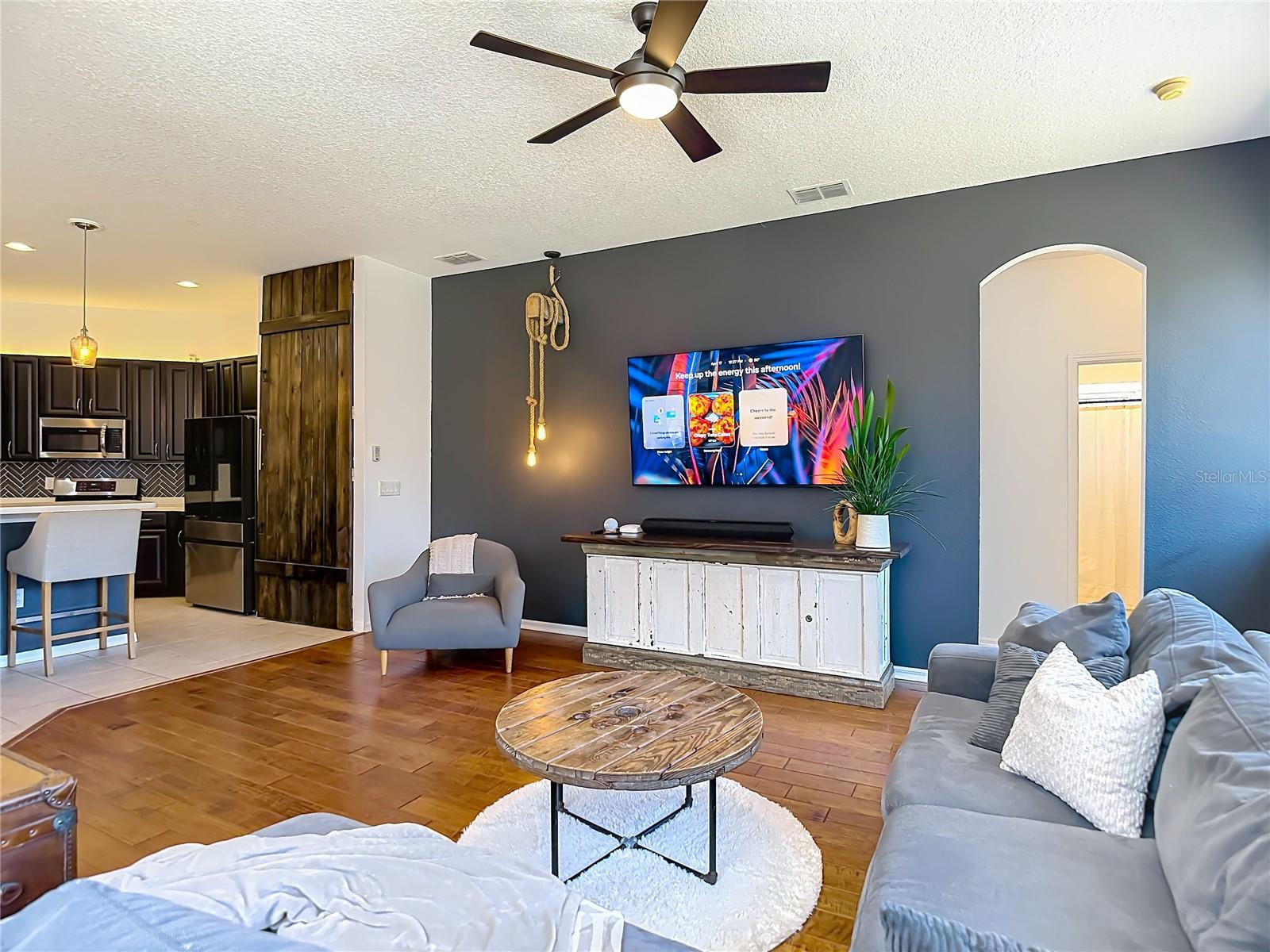 Image 40 of 86 For 12919 Framingham Court