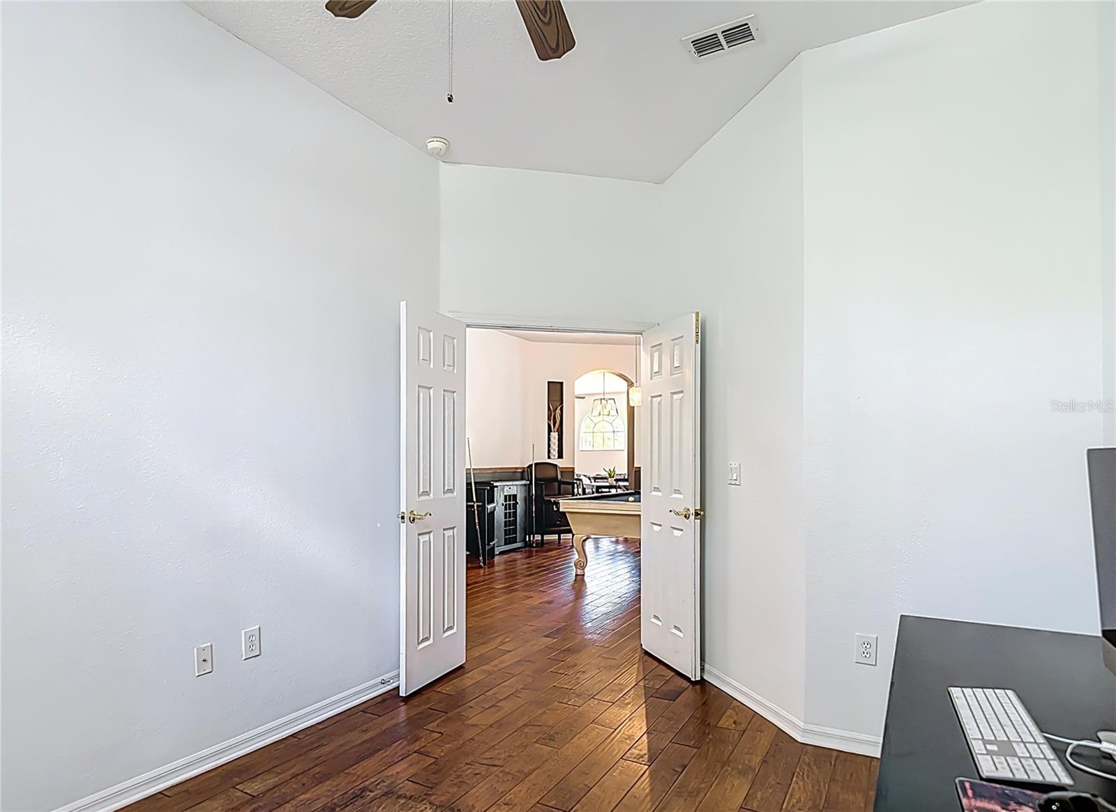 Image 44 of 86 For 12919 Framingham Court