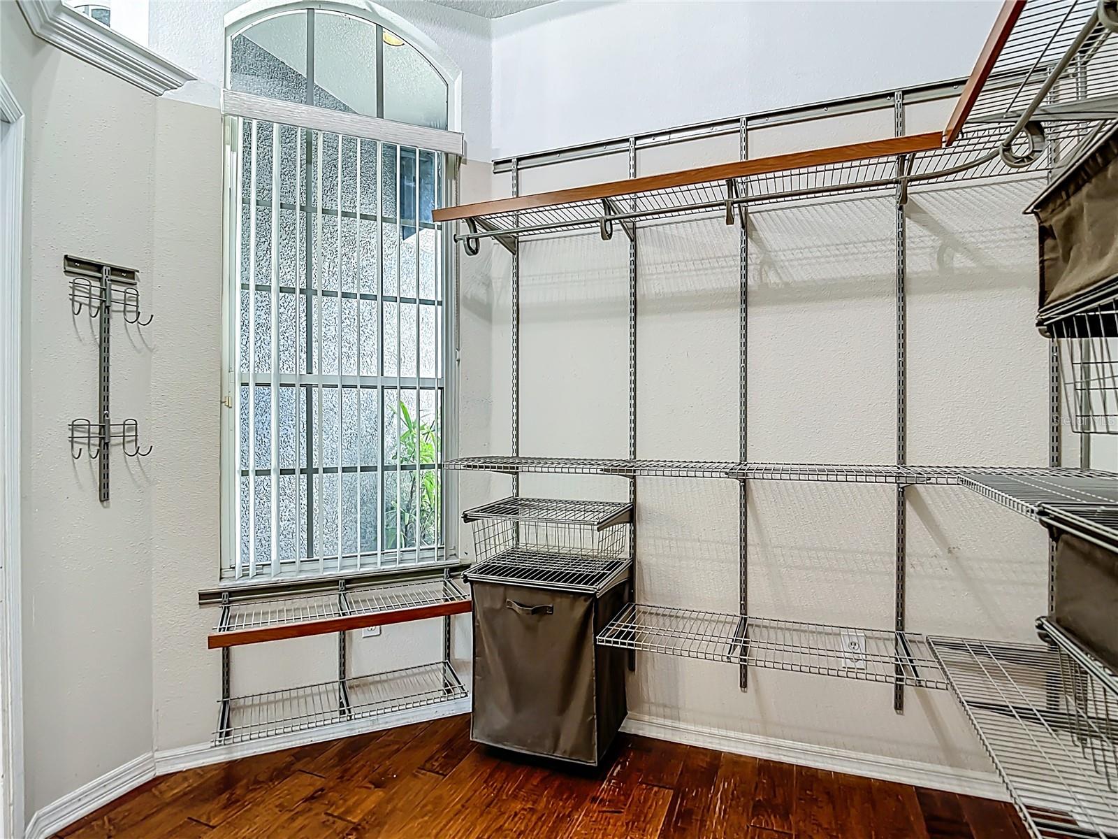 Image 46 of 86 For 12919 Framingham Court