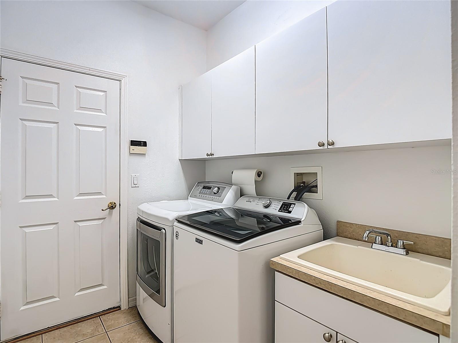 Image 73 of 86 For 12919 Framingham Court