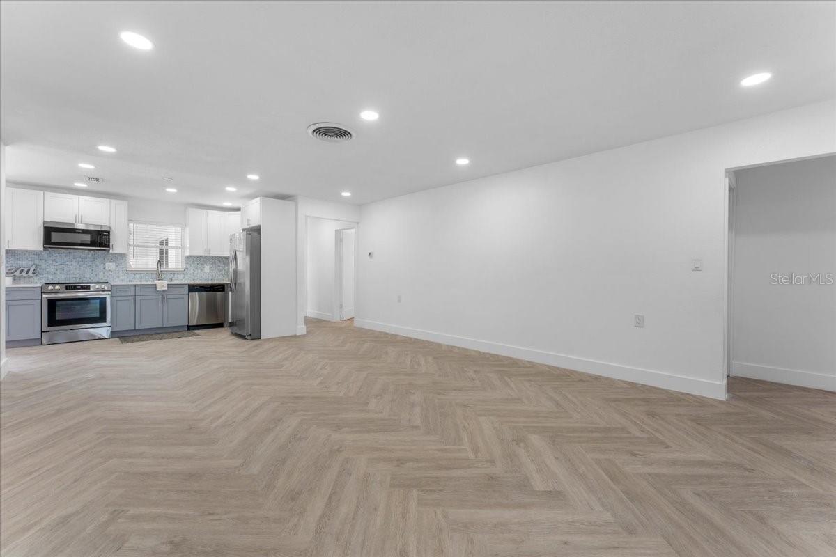 Image 11 of 51 For 3747 Floramar Terrace