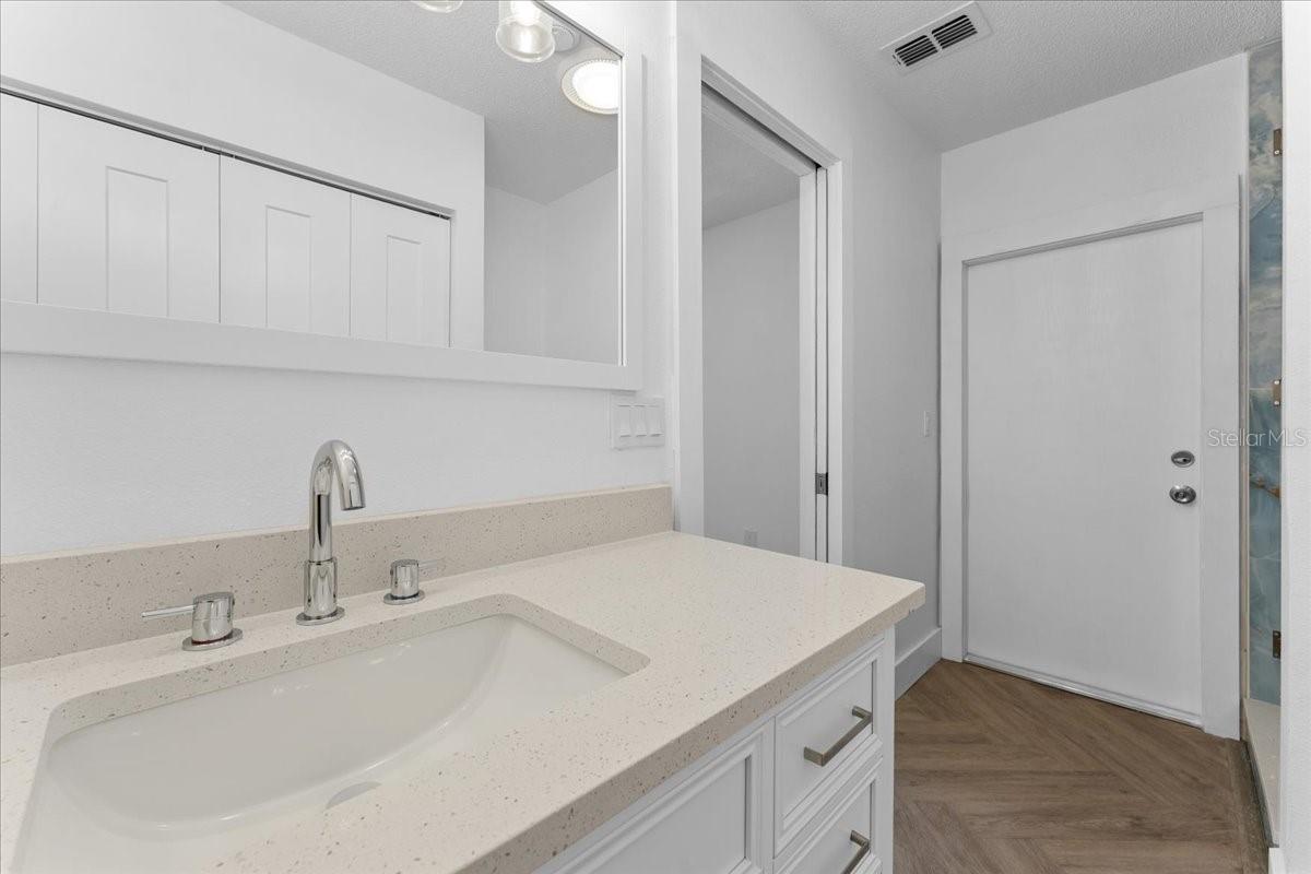 Image 19 of 51 For 3747 Floramar Terrace