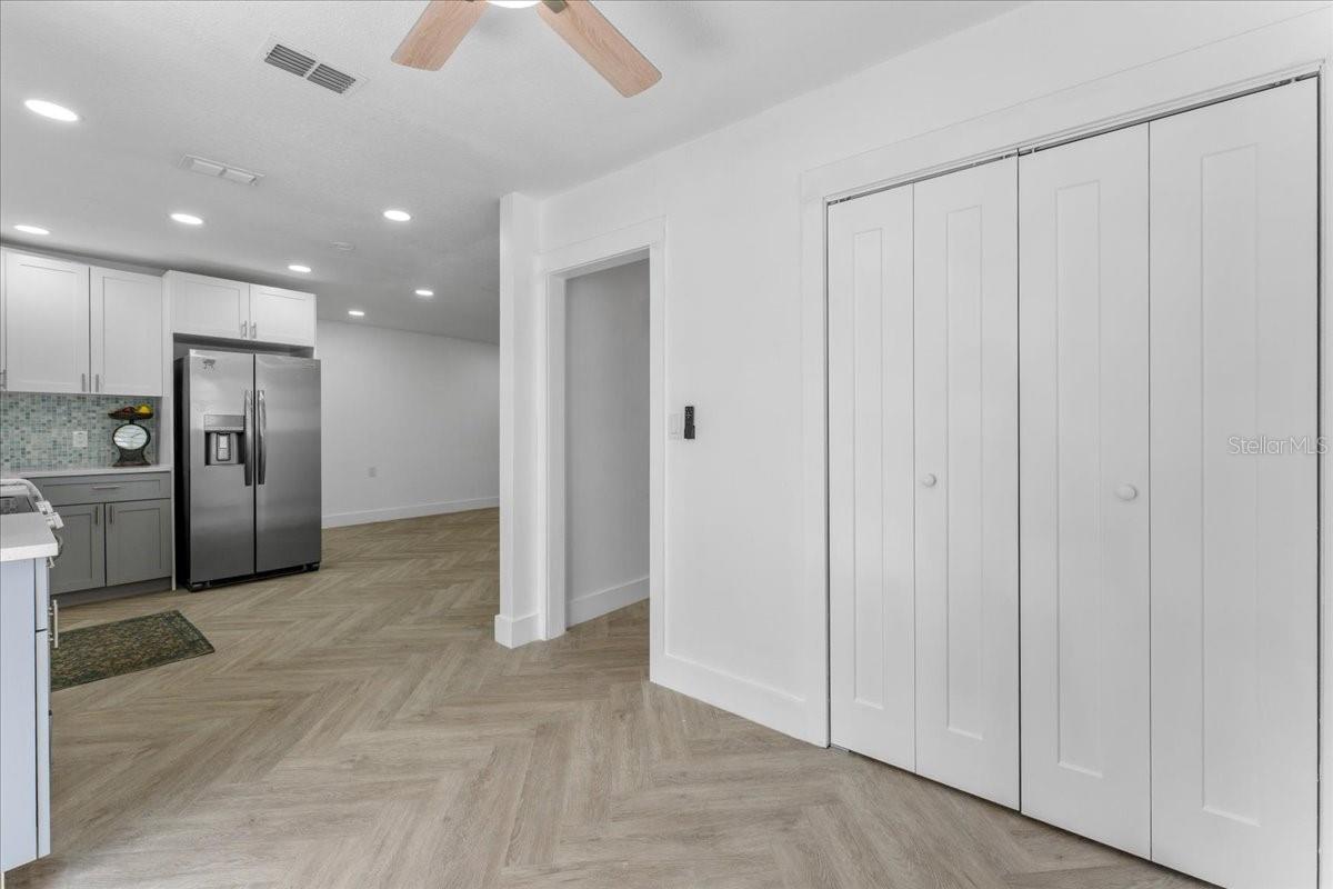 Image 21 of 51 For 3747 Floramar Terrace