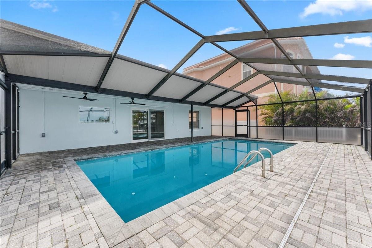 Image 29 of 51 For 3747 Floramar Terrace