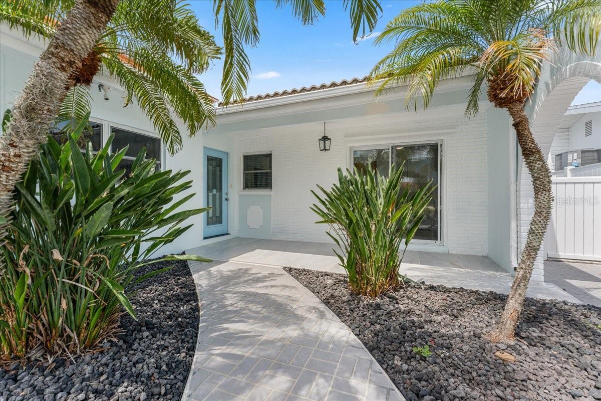 Image 6 of 51 For 3747 Floramar Terrace