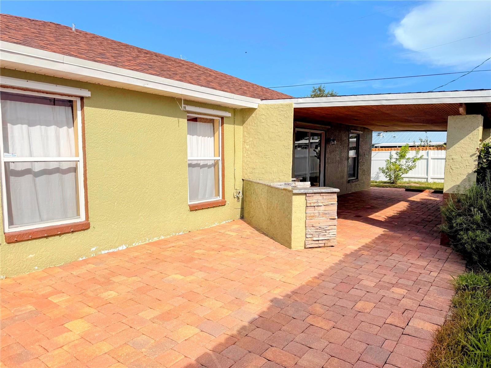 Image 10 of 11 For 2075 4th Avenue Sw