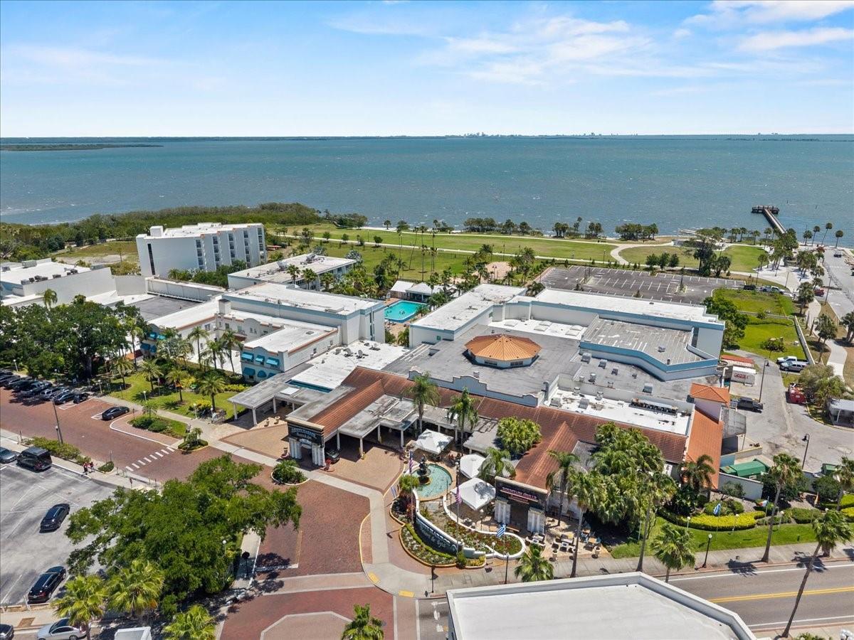 Listing photo id 26 for 531 6th Street S