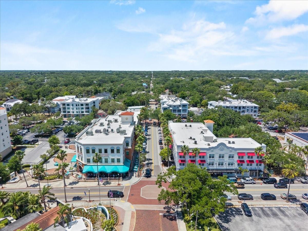 Listing photo id 28 for 531 6th Street S