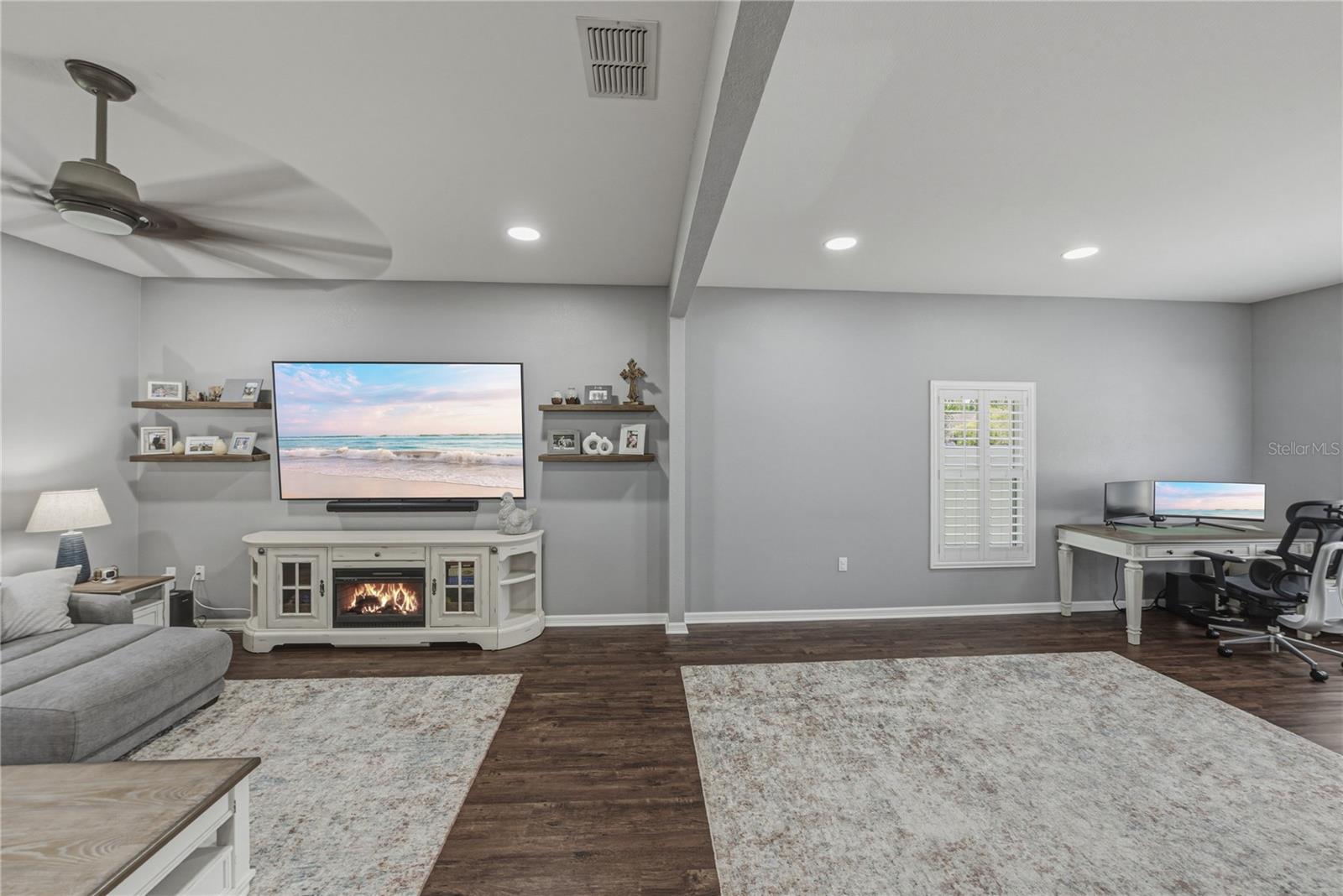 Image 11 of 88 For 3167 Blackwater Oaks Way