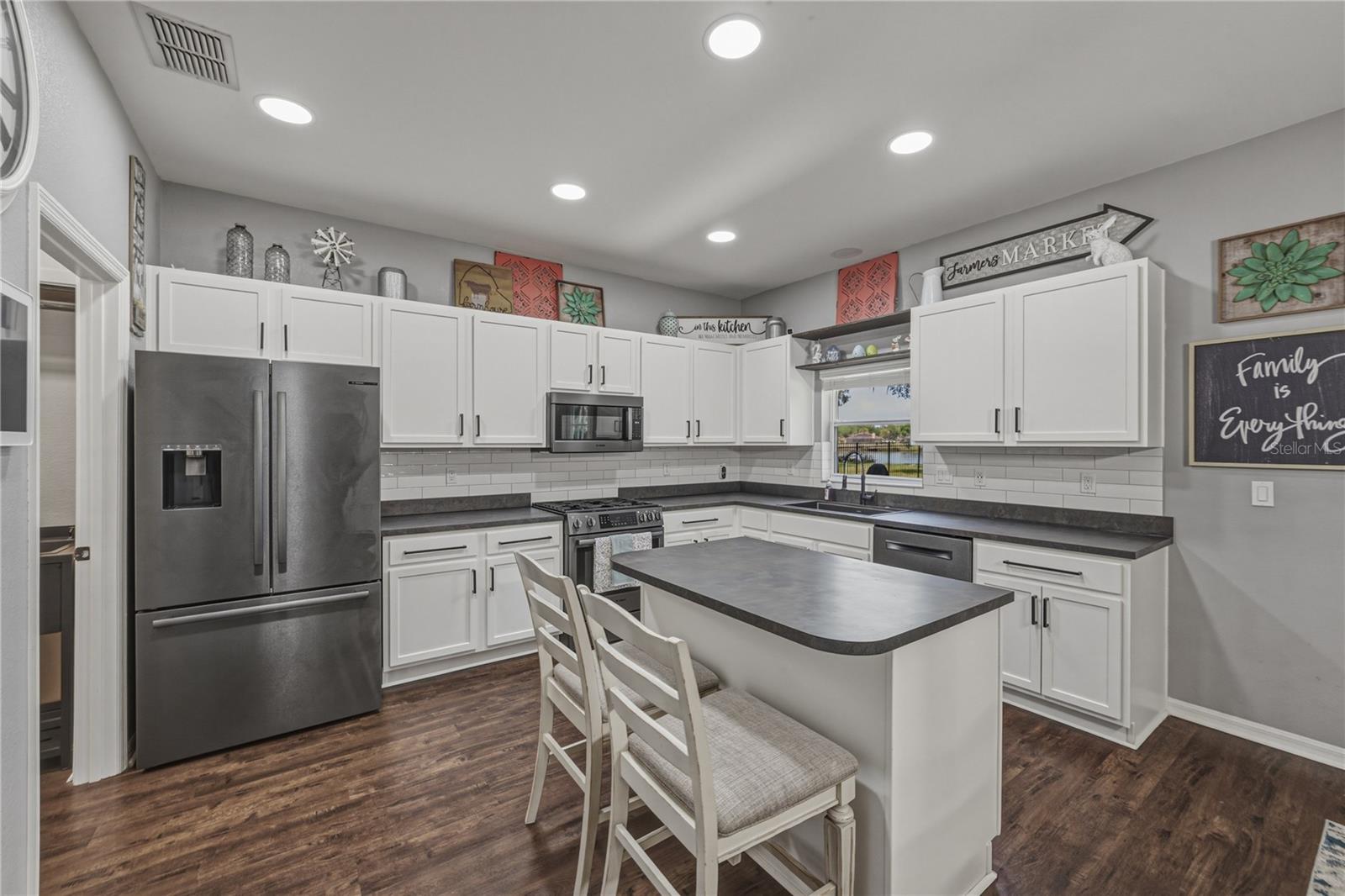 Image 20 of 88 For 3167 Blackwater Oaks Way