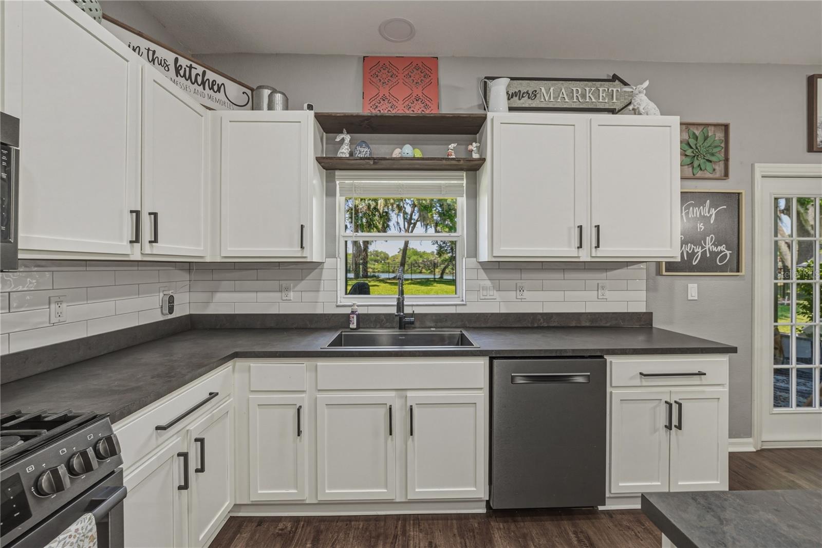 Image 22 of 88 For 3167 Blackwater Oaks Way