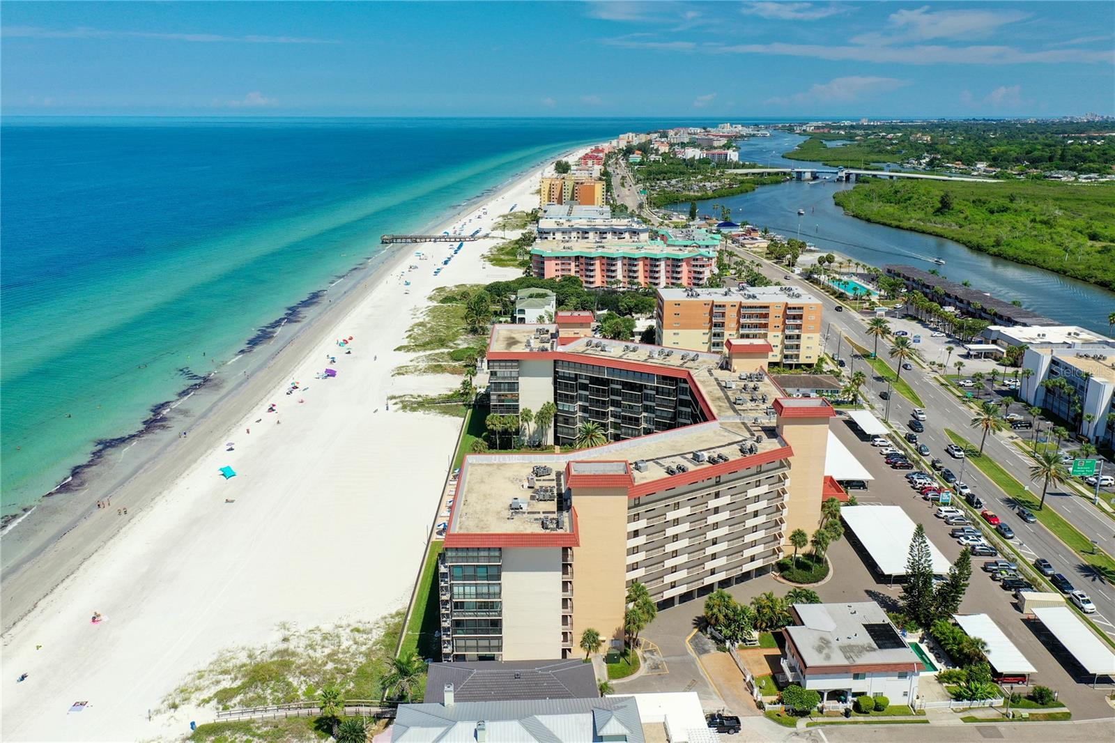 Image 3 of 51 For 18304 Gulf Boulevard 116