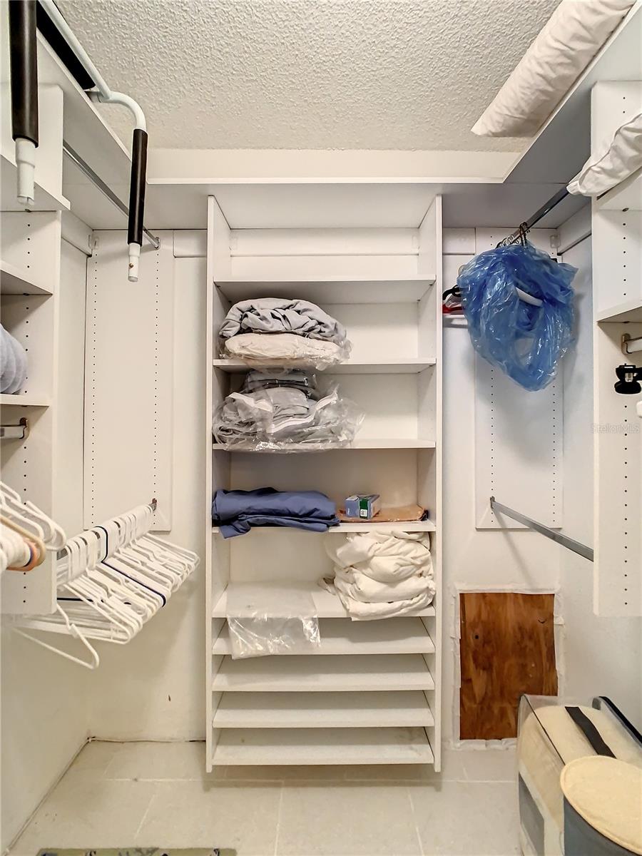 Image 32 of 51 For 18304 Gulf Boulevard 116