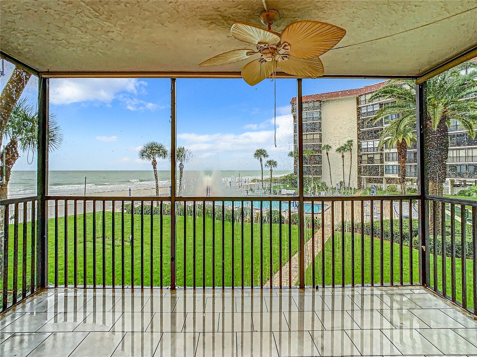 Image 41 of 51 For 18304 Gulf Boulevard 116