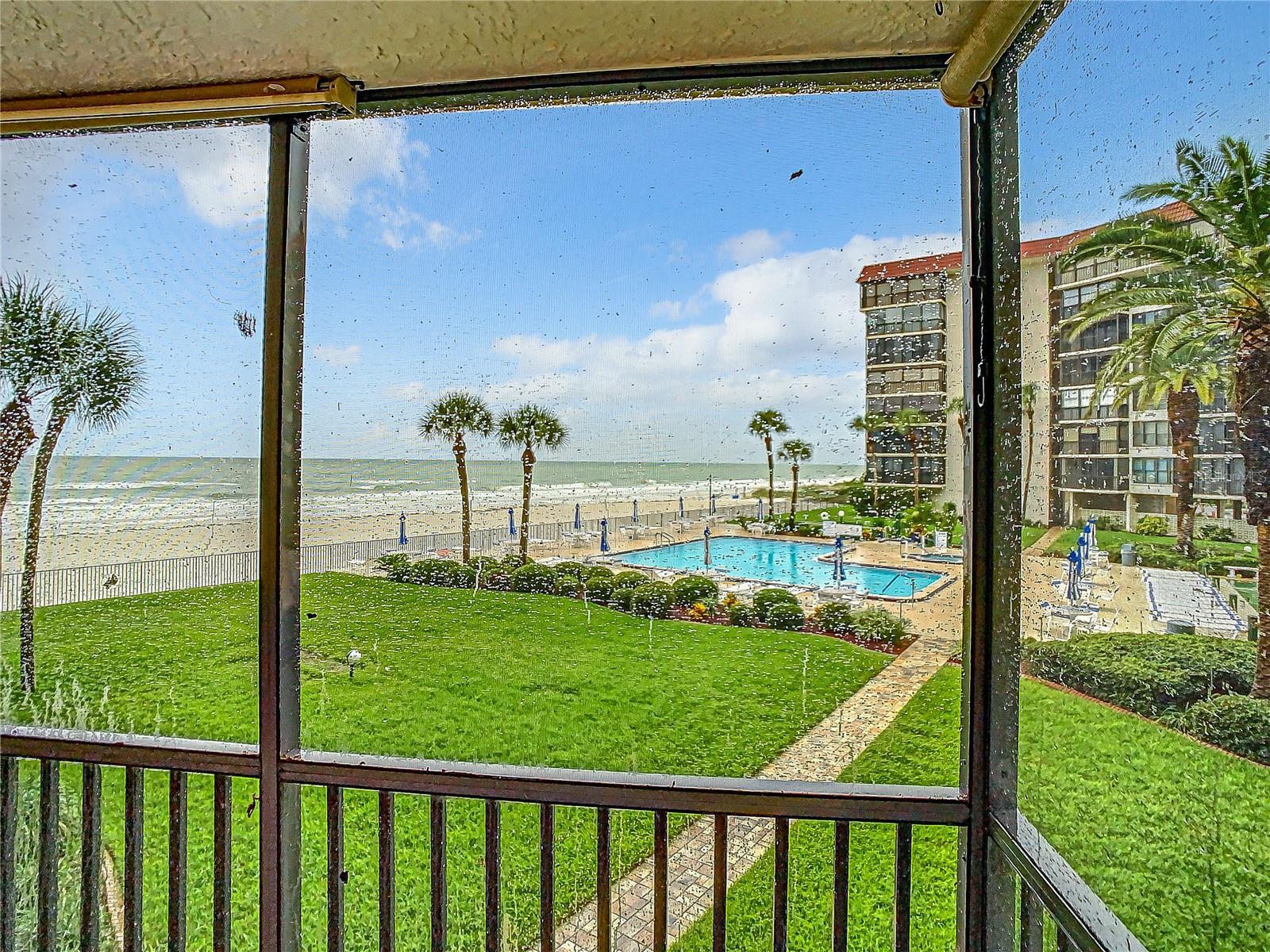 Image 42 of 51 For 18304 Gulf Boulevard 116