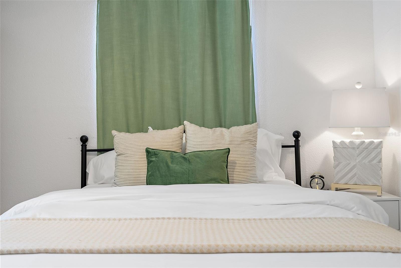 Image 16 of 28 For 2810 2nd Avenue S B