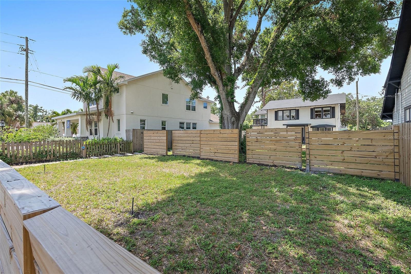 Image 20 of 28 For 2810 2nd Avenue S B