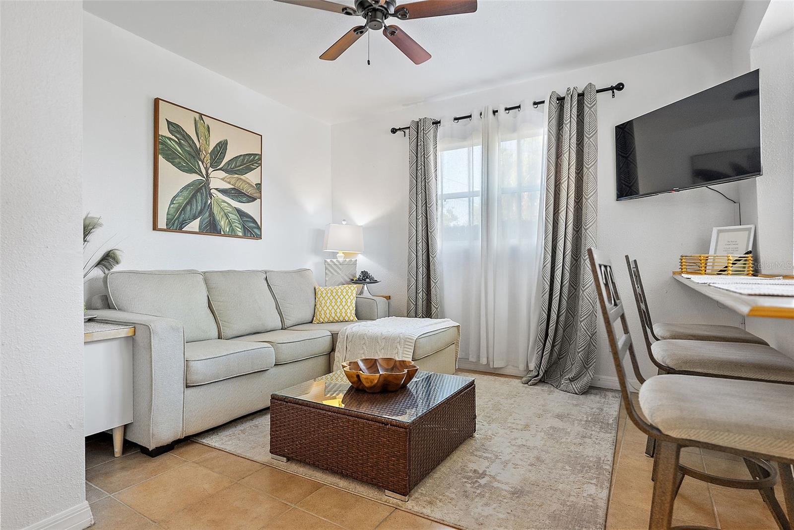 Image 3 of 28 For 2810 2nd Avenue S B