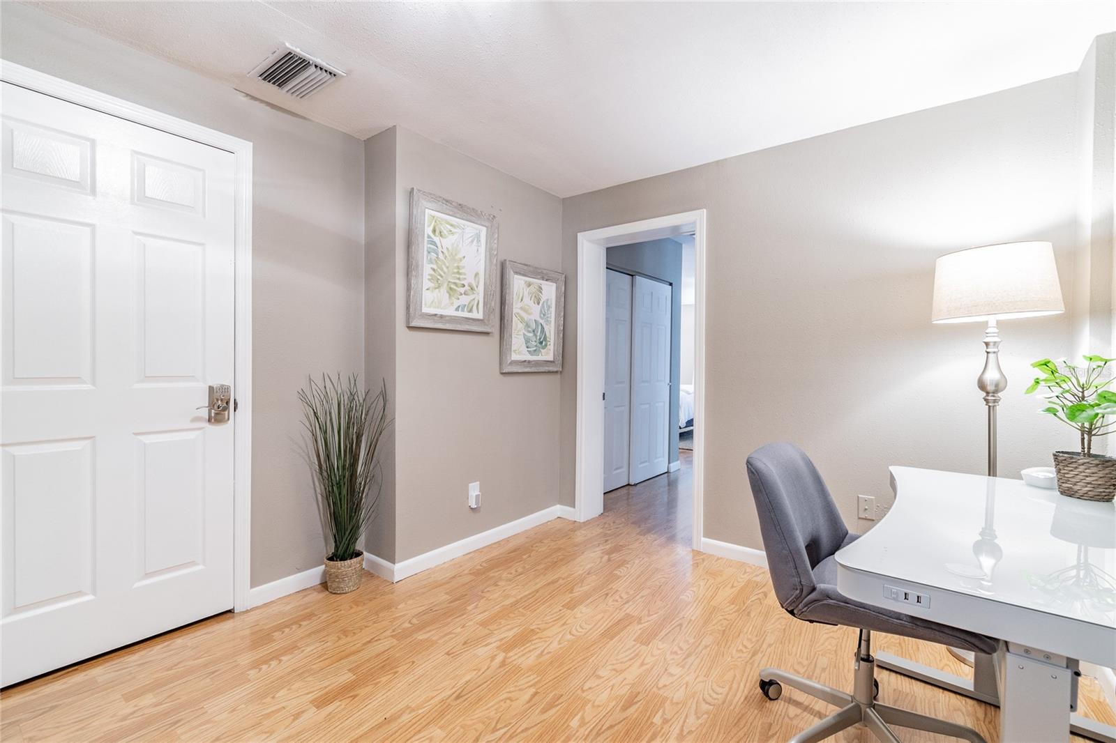 Image 11 of 38 For 1532 Orange Street