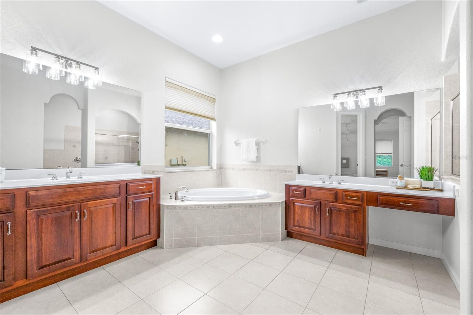 Image 27 of 51 For 26754 Winged Elm Drive