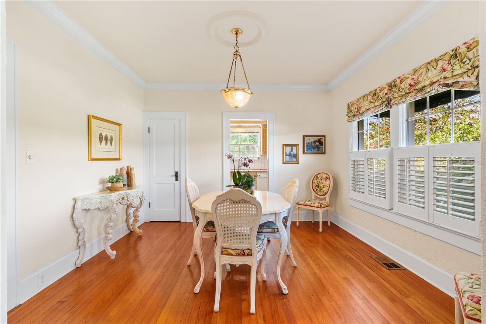 Image 10 of 42 For 762 23rd Avenue N