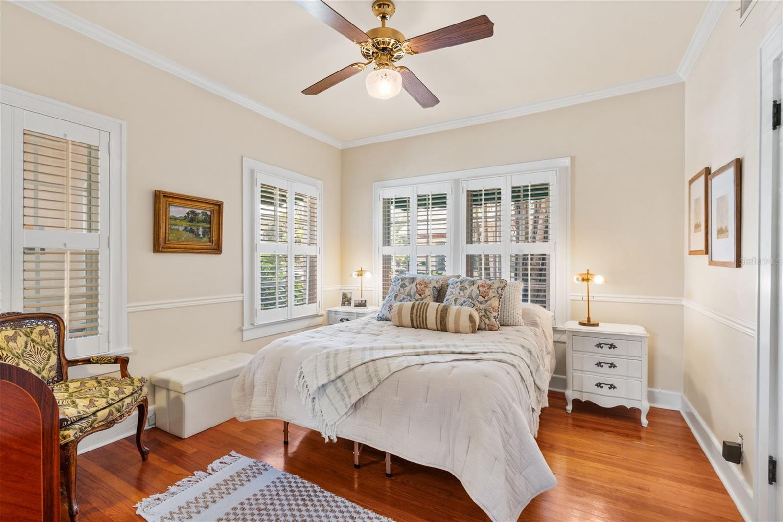 Image 11 of 42 For 762 23rd Avenue N