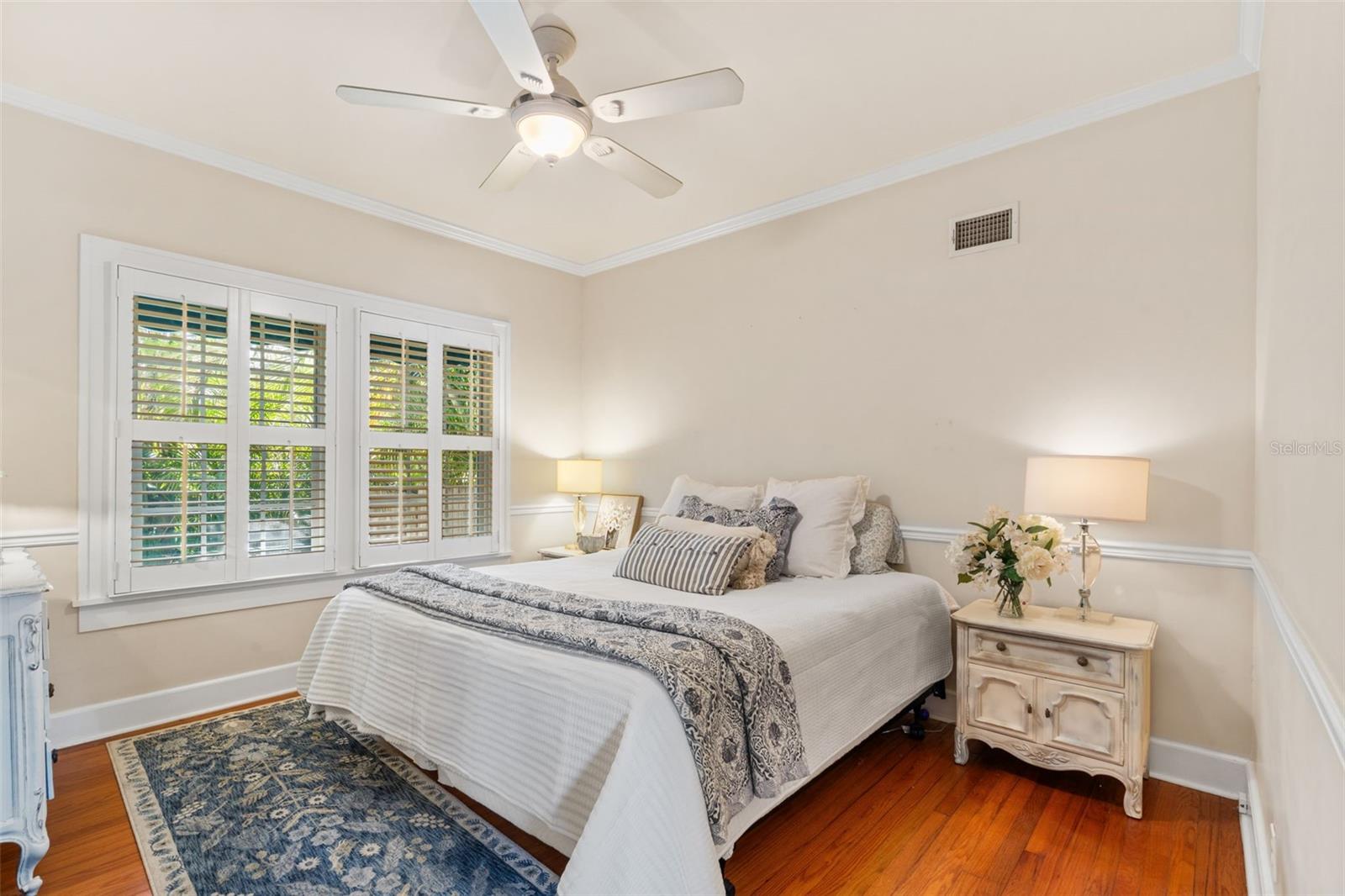 Image 12 of 42 For 762 23rd Avenue N