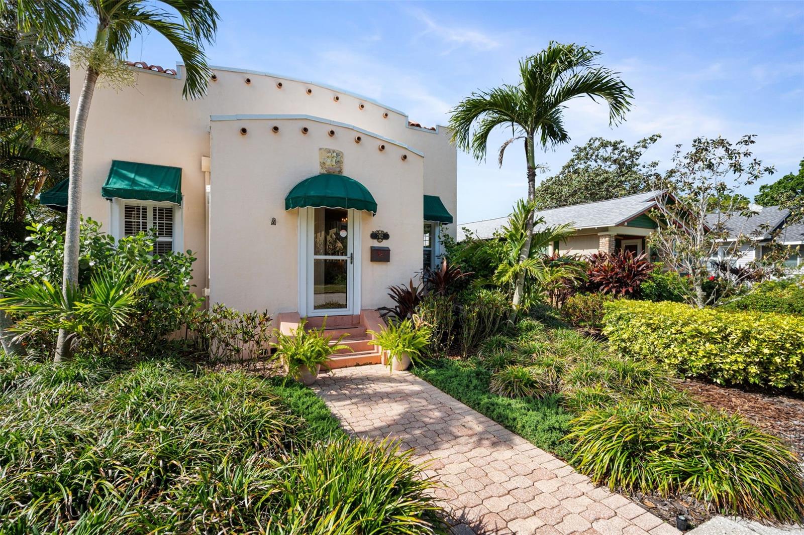 Image 2 of 42 For 762 23rd Avenue N