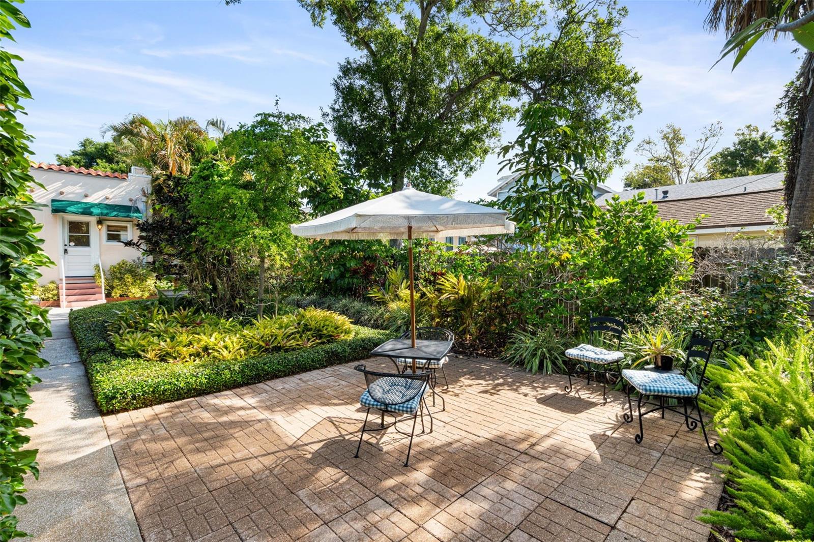 Image 27 of 42 For 762 23rd Avenue N