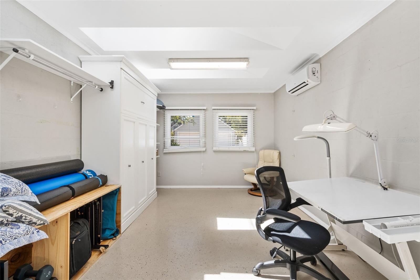 Image 33 of 42 For 762 23rd Avenue N