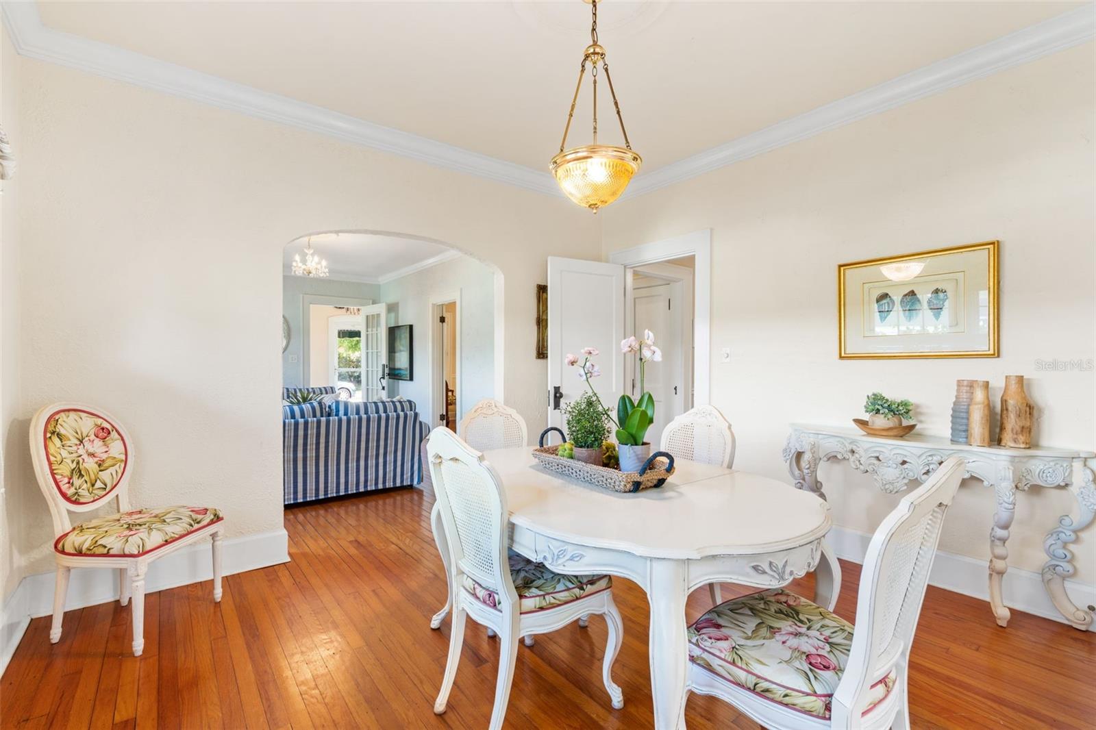 Image 8 of 42 For 762 23rd Avenue N