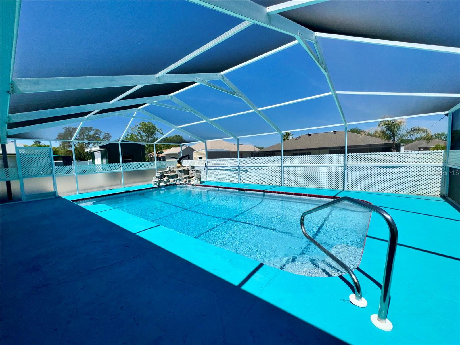 Listing photo id 14 for 13417 Algoma Avenue