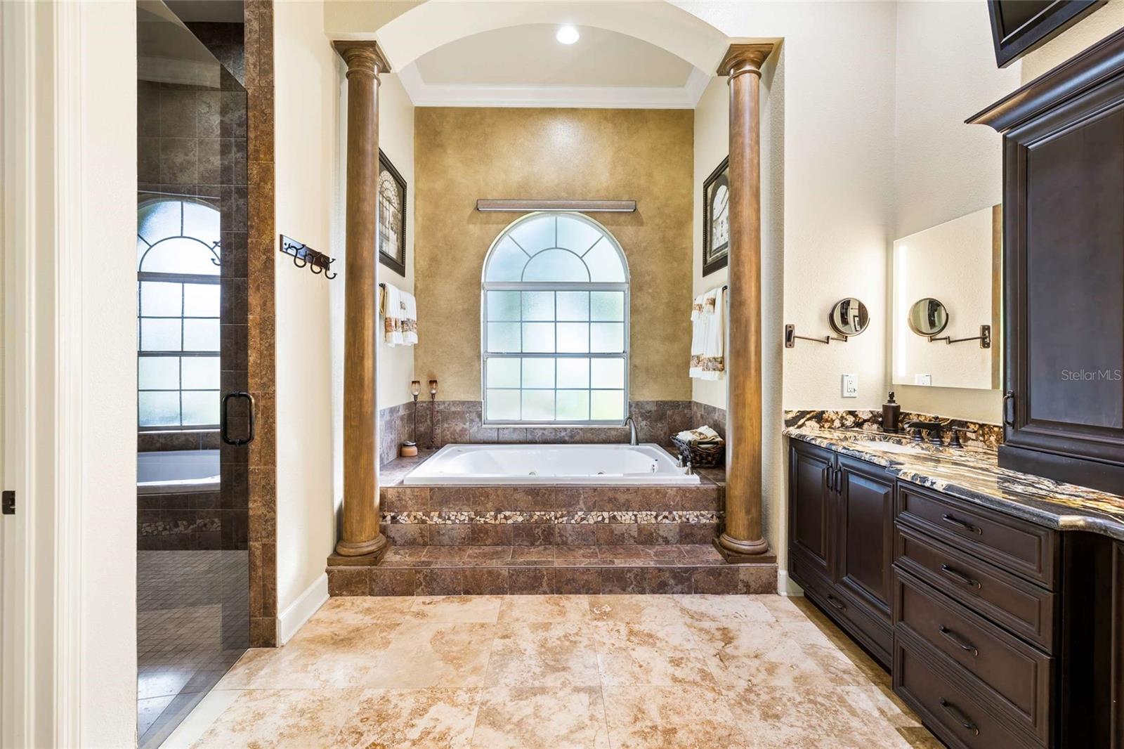 Image 31 of 91 For 9901 Menander Wood Court