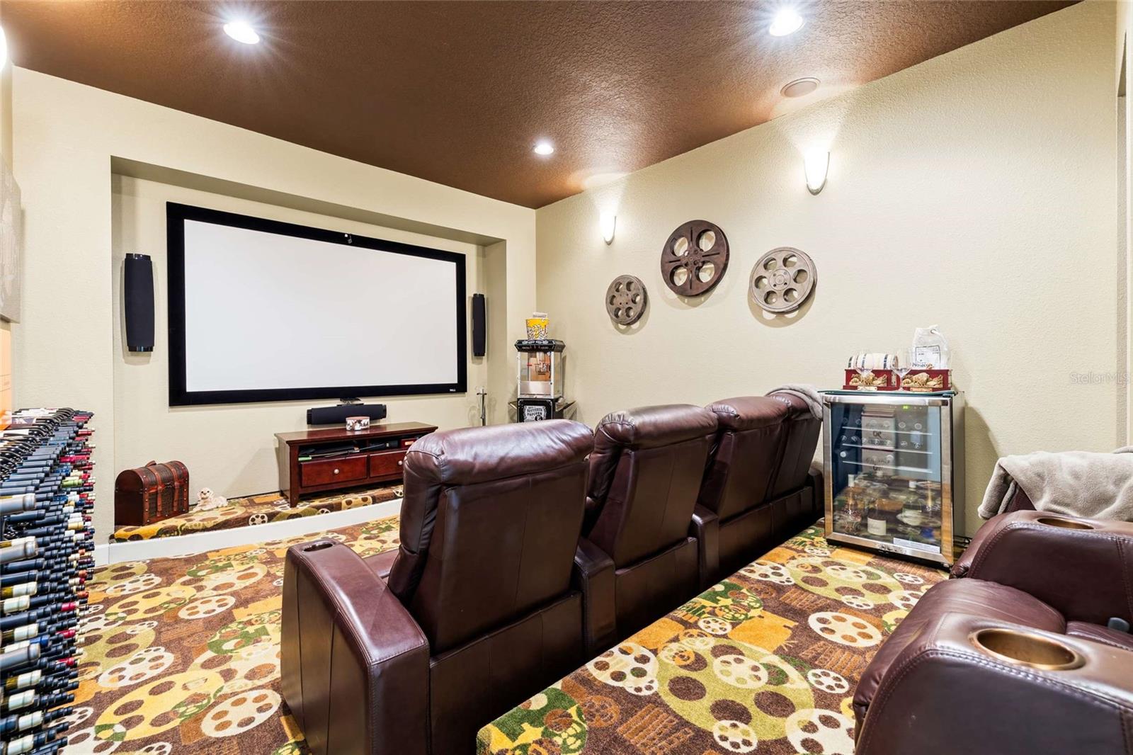 Image 40 of 91 For 9901 Menander Wood Court