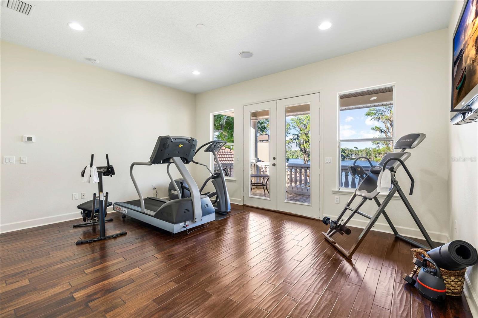 Image 46 of 91 For 9901 Menander Wood Court