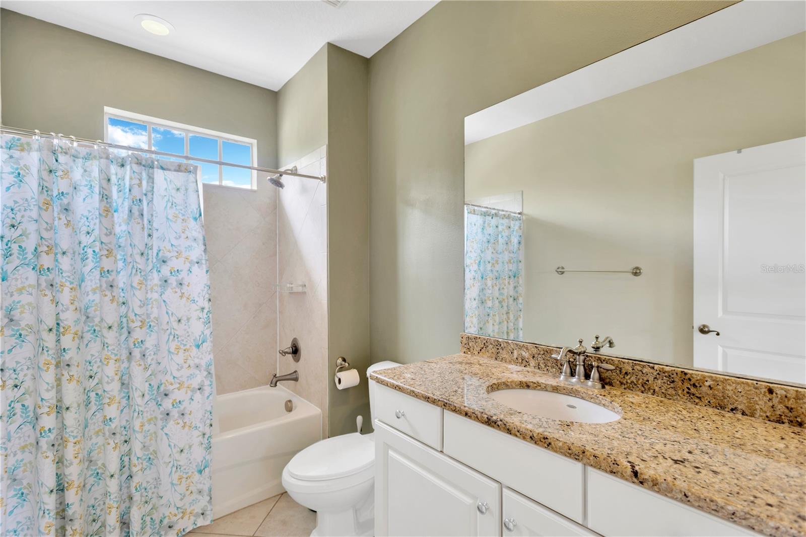 Image 26 of 43 For 8307 Manor Club Circle 1