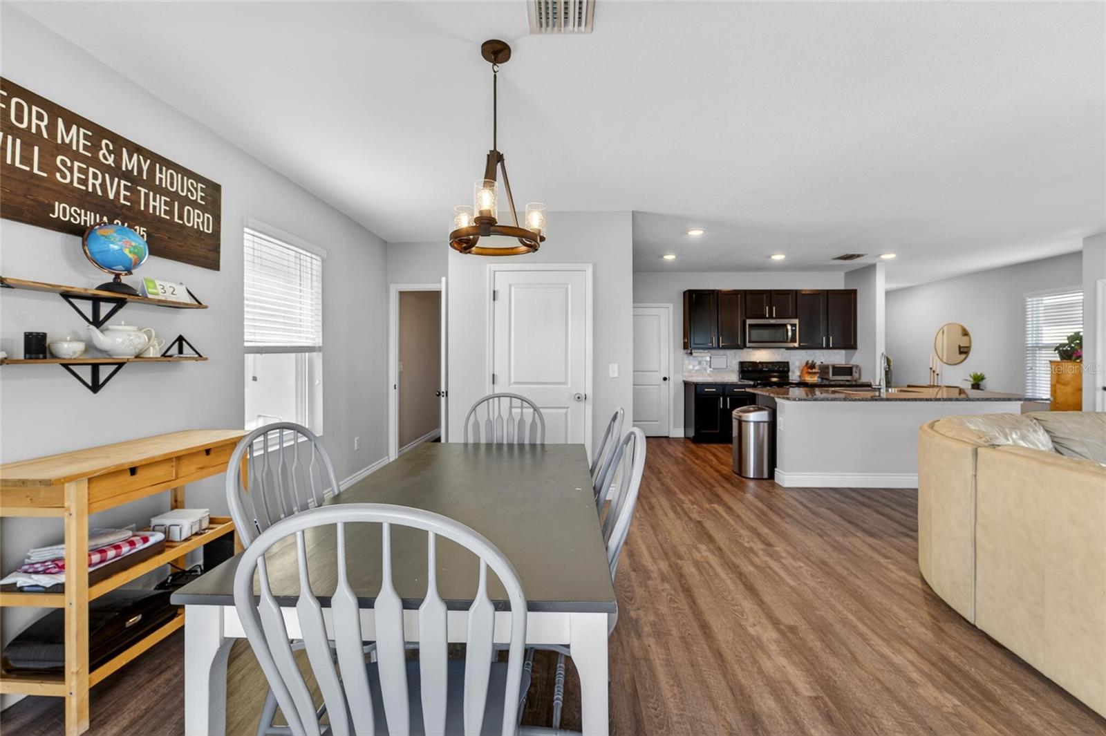 Image 3 of 91 For 11176 Leland Groves Drive