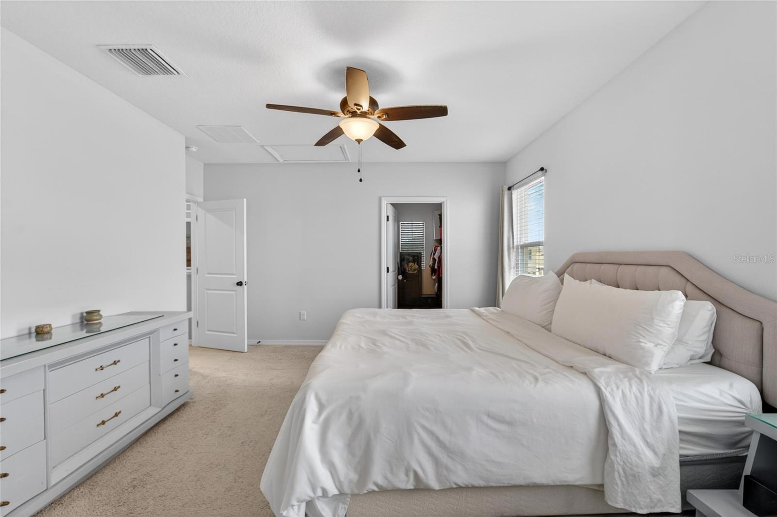 Image 32 of 91 For 11176 Leland Groves Drive