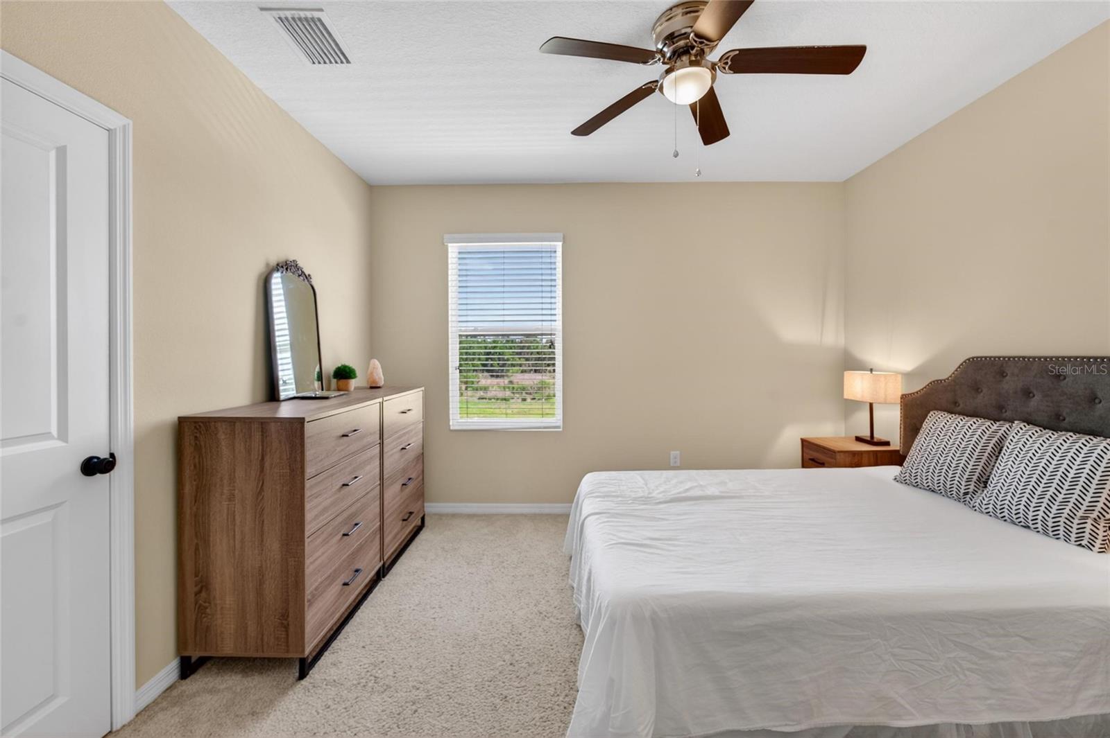 Image 46 of 91 For 11176 Leland Groves Drive