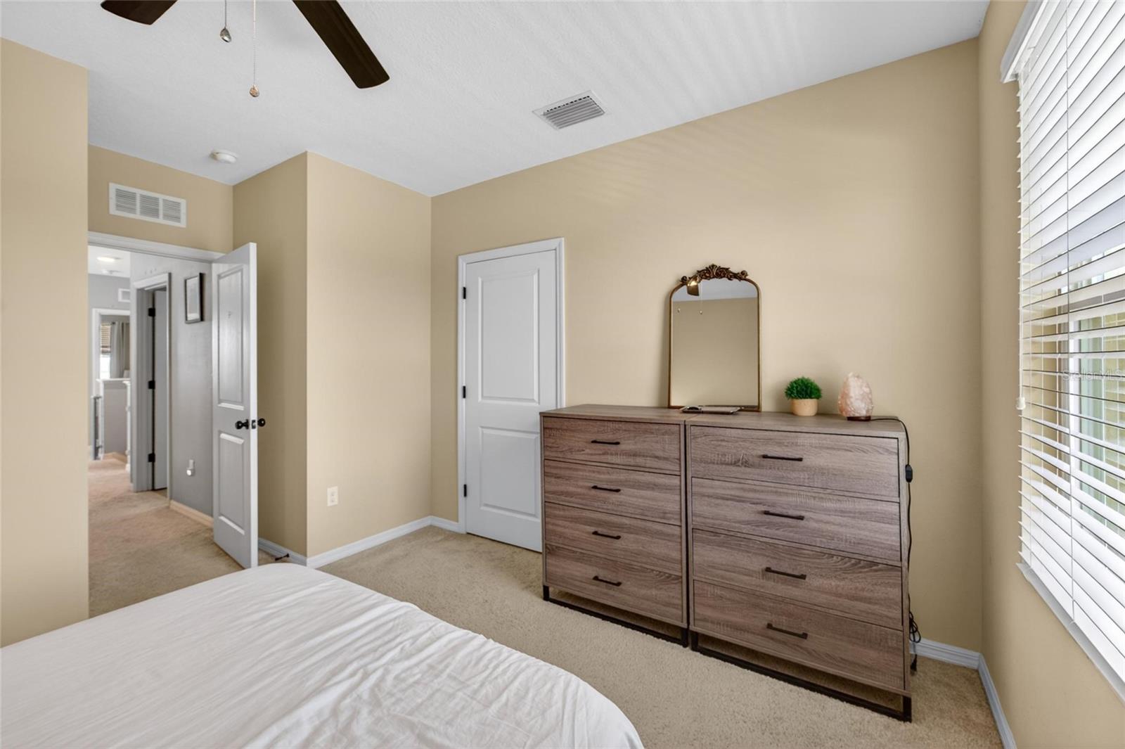 Image 48 of 91 For 11176 Leland Groves Drive