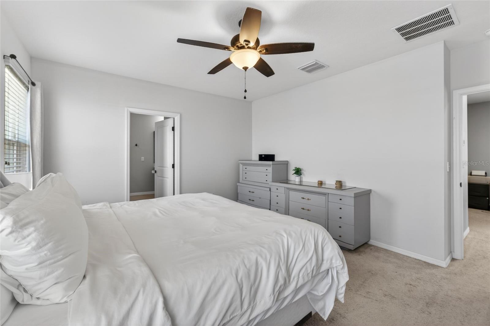 Image 5 of 91 For 11176 Leland Groves Drive