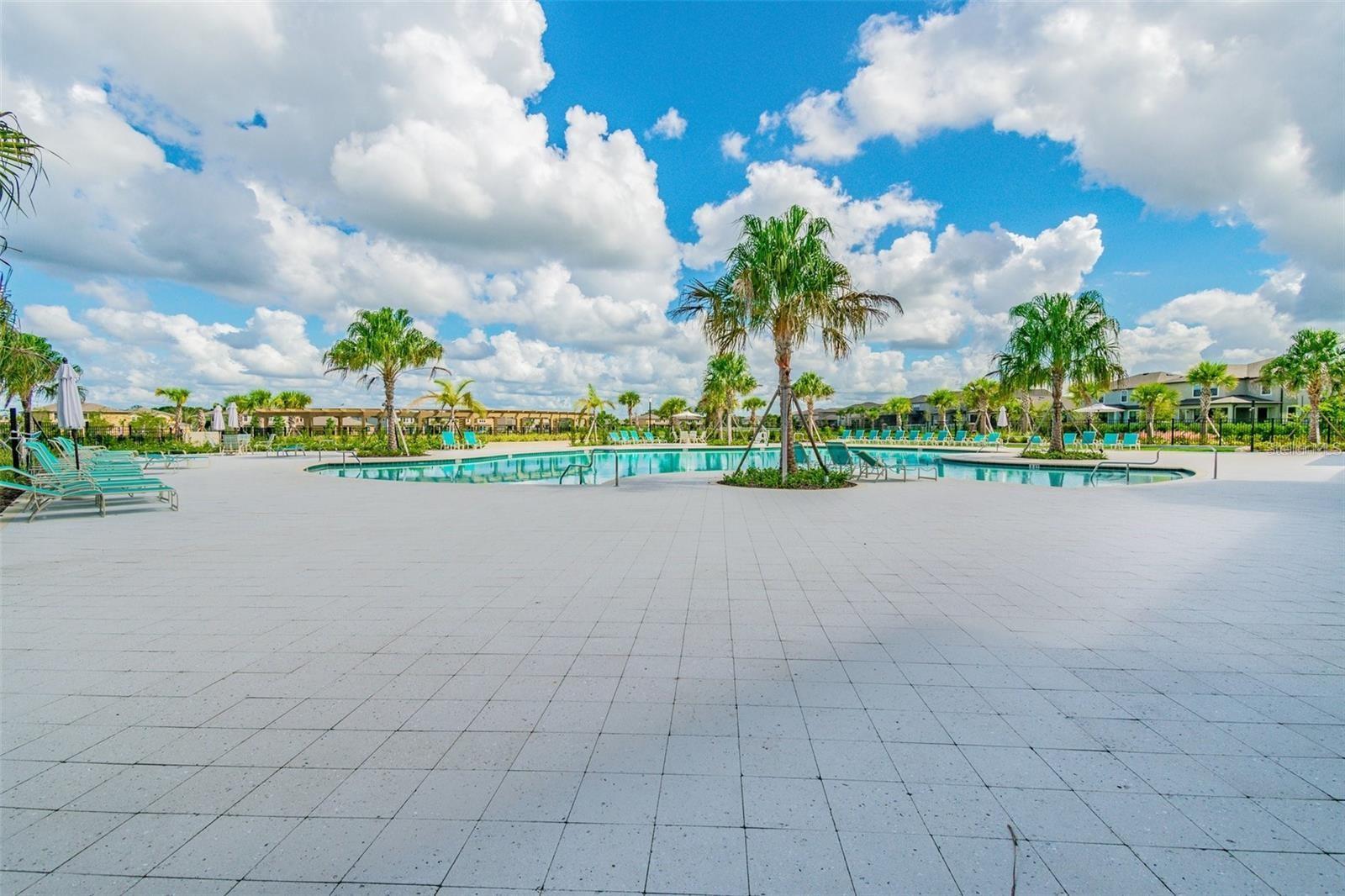 Image 72 of 91 For 11176 Leland Groves Drive