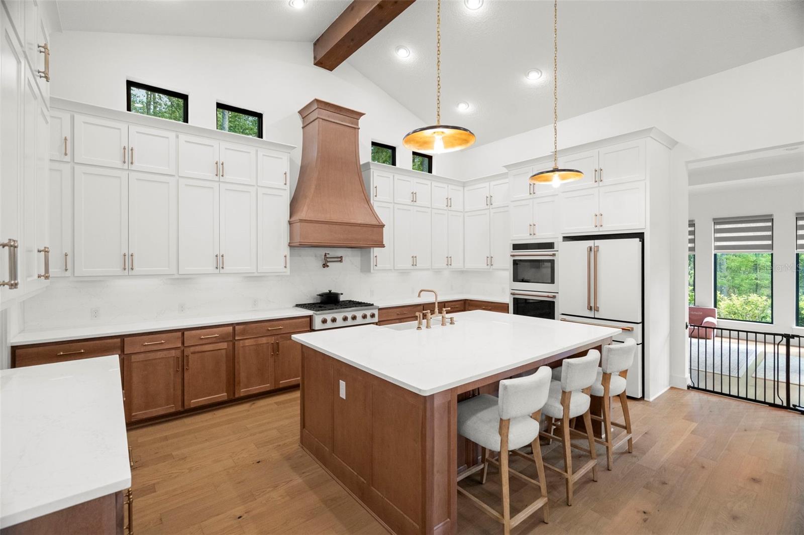 Image 14 of 64 For 5047 Summit View Drive