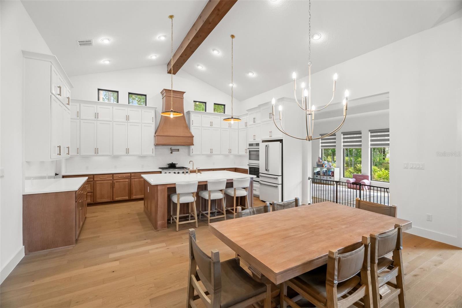 Image 15 of 64 For 5047 Summit View Drive