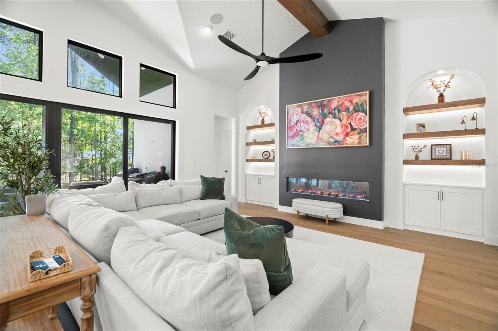 Image 22 of 64 For 5047 Summit View Drive