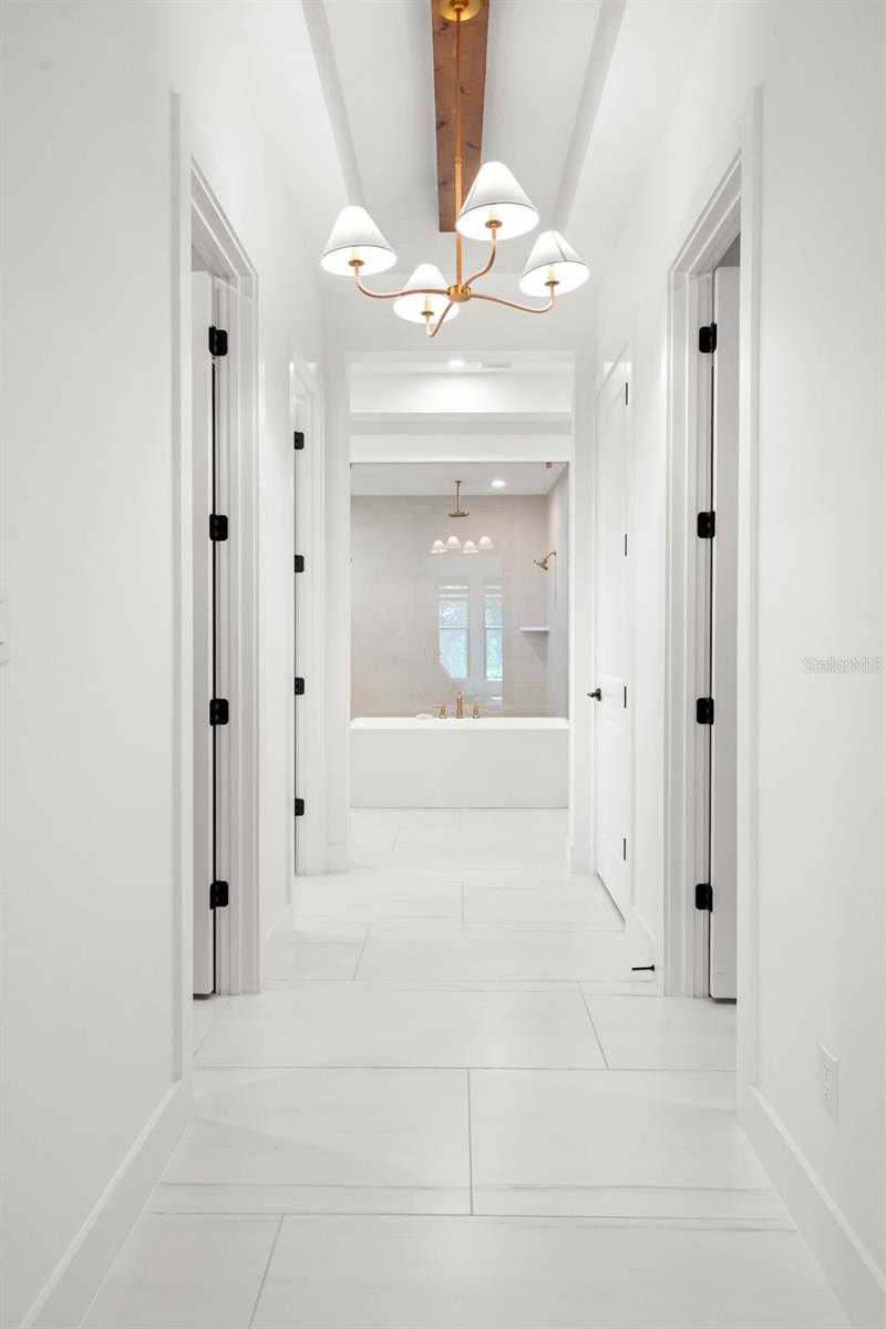 Image 28 of 64 For 5047 Summit View Drive