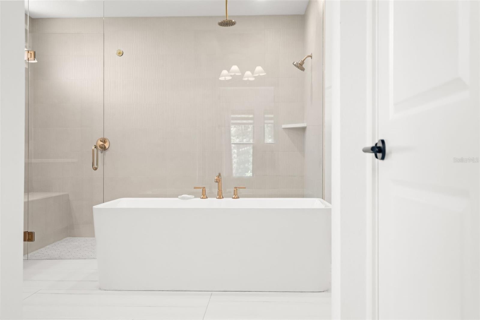 Image 29 of 64 For 5047 Summit View Drive