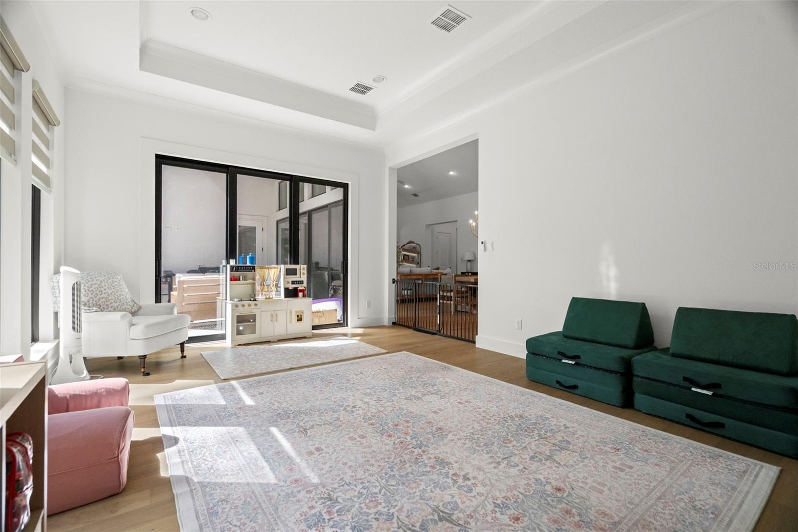 Image 37 of 64 For 5047 Summit View Drive