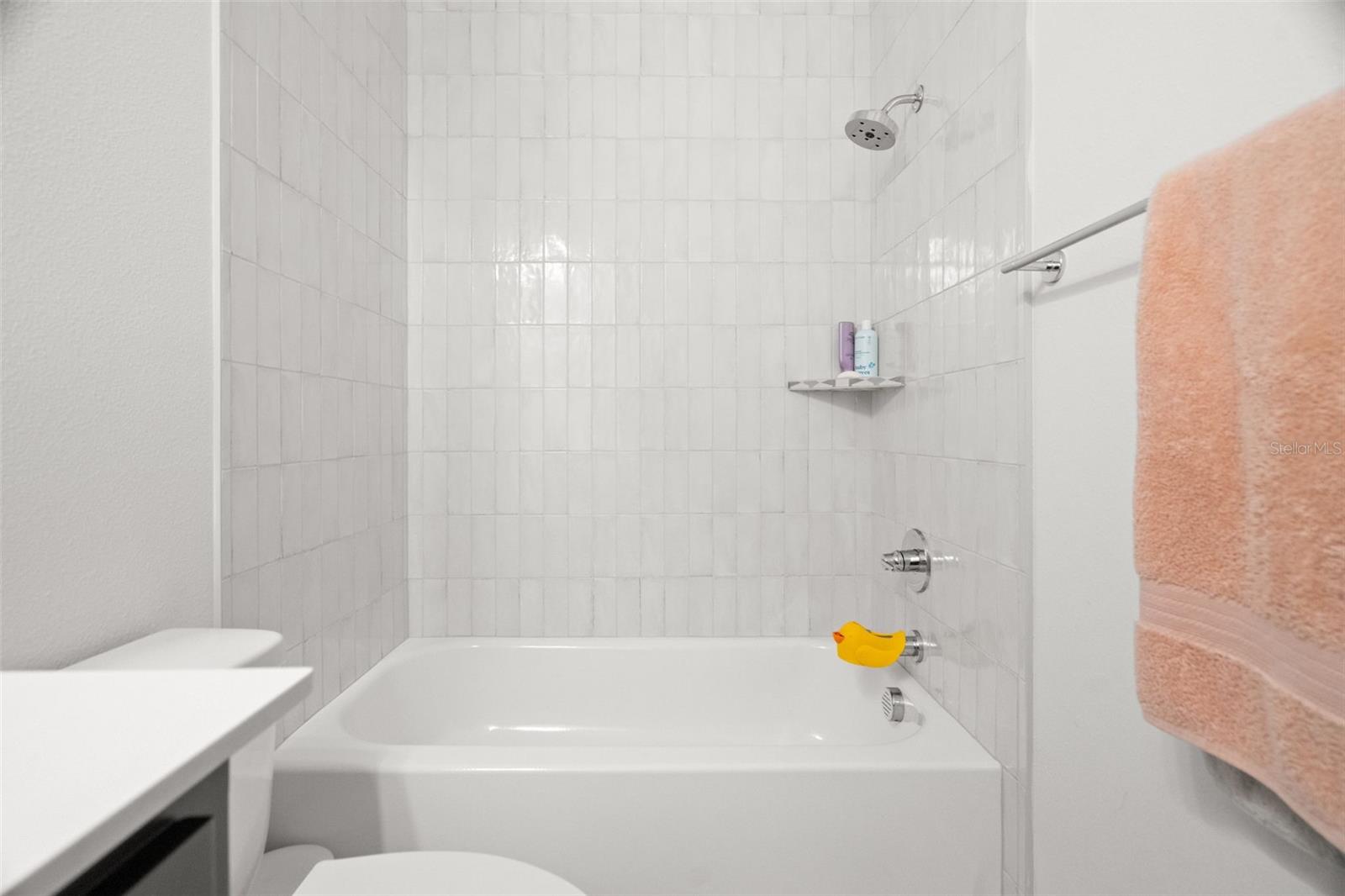 Image 44 of 64 For 5047 Summit View Drive