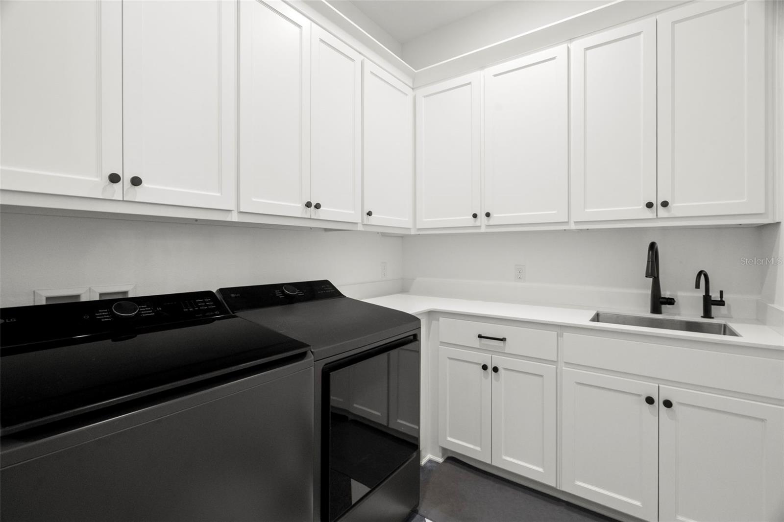 Image 45 of 64 For 5047 Summit View Drive